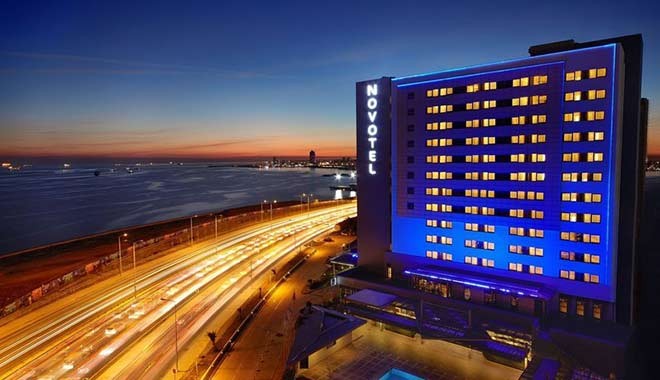 Novotel'de doktorlara ayıp, otelden çıkarıldı